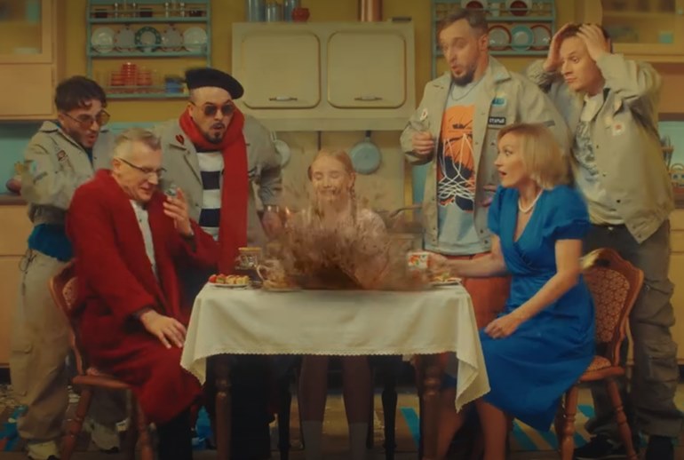 Картинка «КликКлак» выпустит шоу в стиле современного «Пока все дома» на «Дзене»