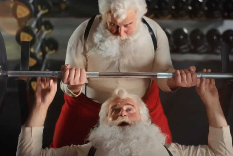 Картинка «Миру нужно больше Санта-Клаусов»: как Coca-Cola запустила рождественскую кампанию в этом году