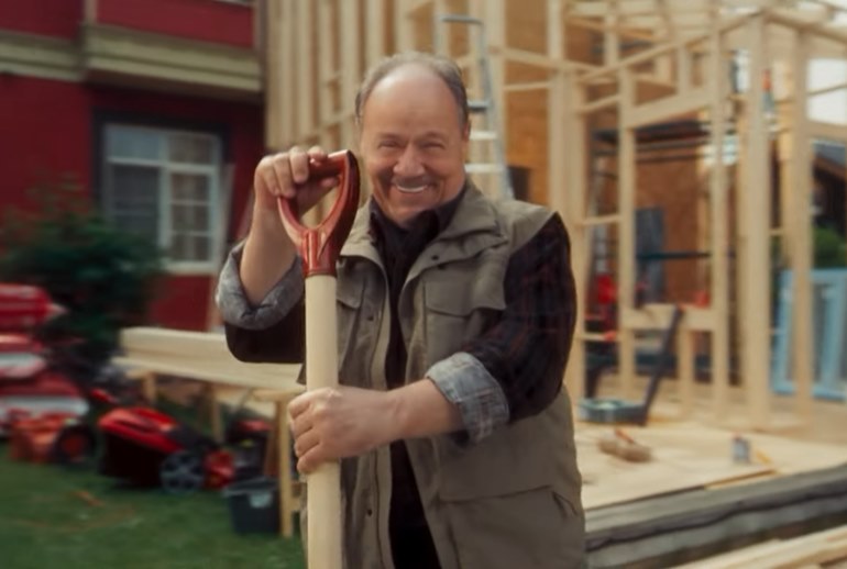 Картинка Актеры Александр Робак и Алексей Маклаков стали лицами рекламы сети «ВсеИнструменты.ру»