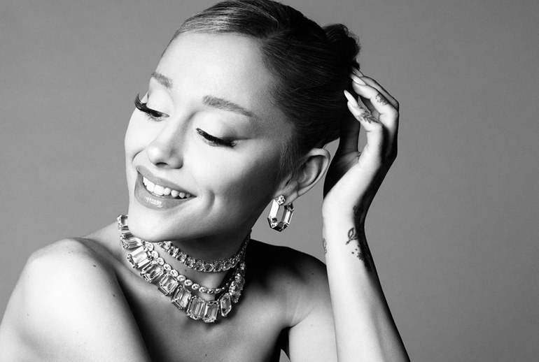 Картинка Певица Ариана Гранде стала лицом Swarovski
