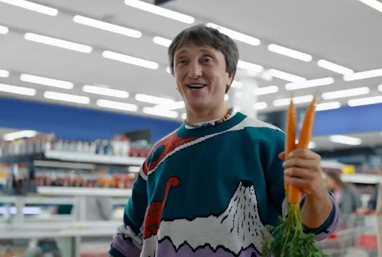 Картинка МТС почти заменил Дмитрия Нагиева на комика Дениса Дорохова