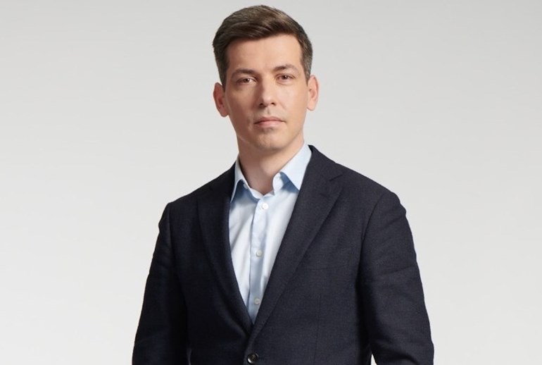 Картинка Денис Кузнецов покинул должность руководителя управления PR X5 Group