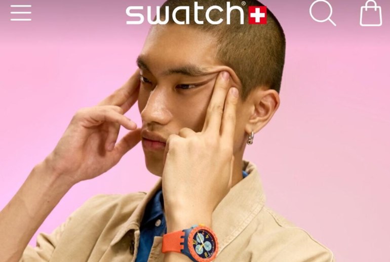 Картинка Швейцарская Swatch удалила рекламу с «раскосым взглядом» после скандала в Китае