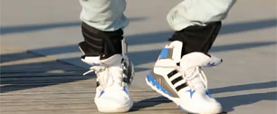 Картинка Компания Adidas представила музыкальные кроссовки