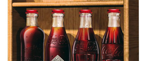 Картинка Coca-Cola UK выпуcкает к 125-летию коллекционный набор бутылок