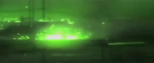 Картинка Из видео реальных бомбежек смонтировали новогодний салют 