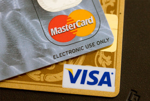 Картинка Visa и MasterCard разблокировали карты СМП Банка