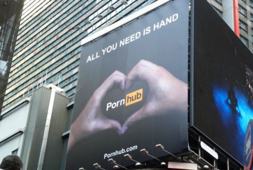 Картинка На Таймс-сквер появилась «безопасная» реклама порносайта Pornhub