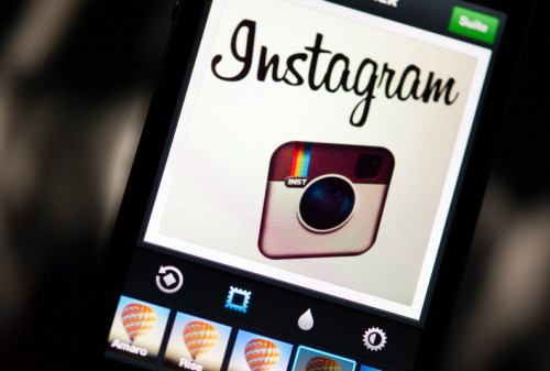 Картинка Instagram запускает рекламные объявления формата «карусель»