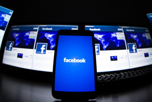 Картинка Strategy Analytics: 75% мирового рынка рекламы в социальных медиа в 2014 году занимал Facebook