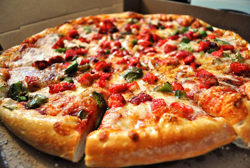 Картинка Сеть фастфуда Pizza Hut убирает из меню искусственные красители и ароматизаторы