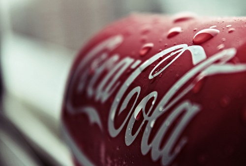 Продажи Coca-Cola в России в первом полугодии 2015 года снизились на 1-3%