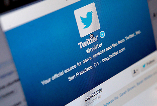 Картинка Twitter растет как платформа реал-тайм новостей
