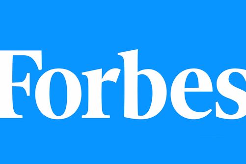 Журналист Forbes уволилась и подала в суд на владельца издания 
