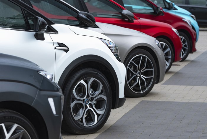 Изображение к Маркетплейс «М.Видео» открыл продажи автомобилей