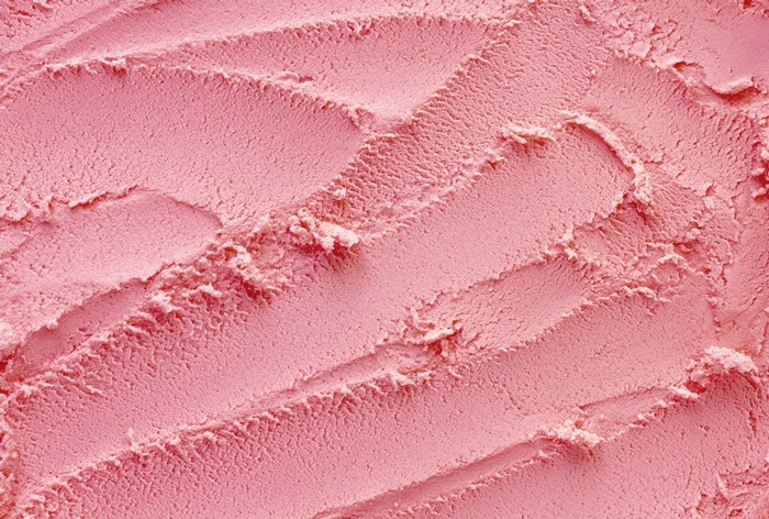 Изображение к Nestlé отказывается от производства мороженого на фоне кризиса