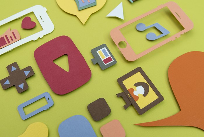 Изображение к Разработчики в США представили соцсеть Bond для борьбы с думскроллингом