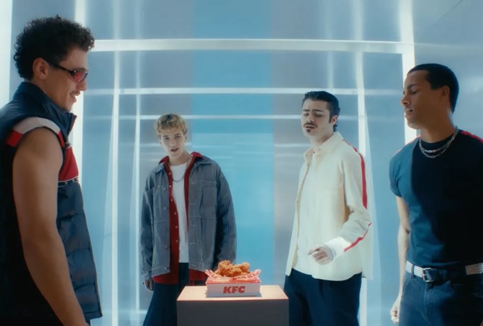 Изображение к KFC Australia позвала «нежный» бойз-бенд для рекламы куриных наггетсов