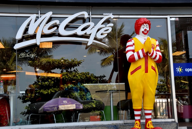 Картинка к Посетитель McDonald’s подал к сети иск на 2 млн рублей