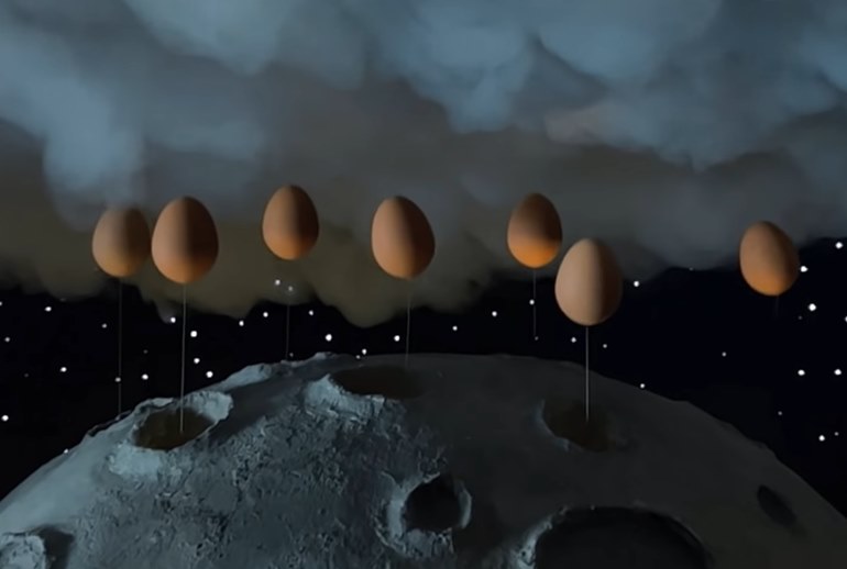 Картинка Режиссер Мишель Гондри снял на Iphone 13 Pro ролик про яйца