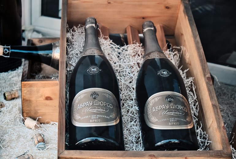Картинка «Абрау-Дюрсо» официально потеснил французское шампанское в мировом топе
