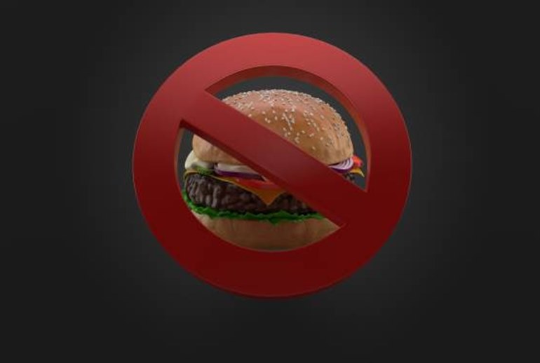 Картинка Рекламу «вредной» еды снова хотят запретить. Сколько этот сегмент тратит на продвижение