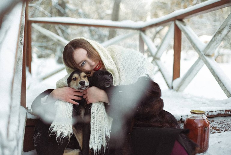 Картинка Тренд на Slavic girl помог бездомным животным найти дом 