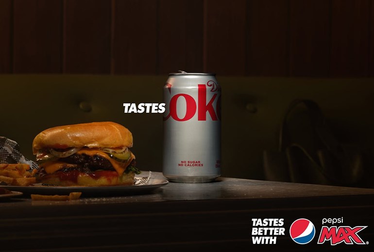 Картинка Pepsi назвала вкус Coca-Cola «нормальным»
