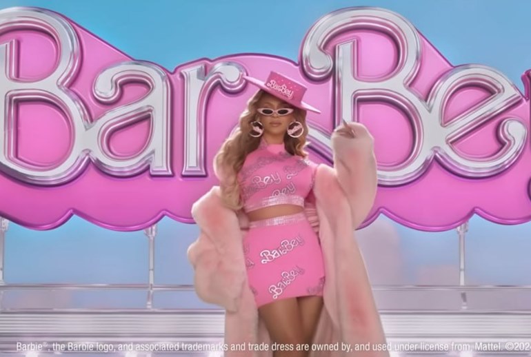 Картинка Канье Уэст с рекламой через фронталку, NYX и Карди Би против дискриминации и презентация альбома Beyoncé — обзор рекламы Супербоула