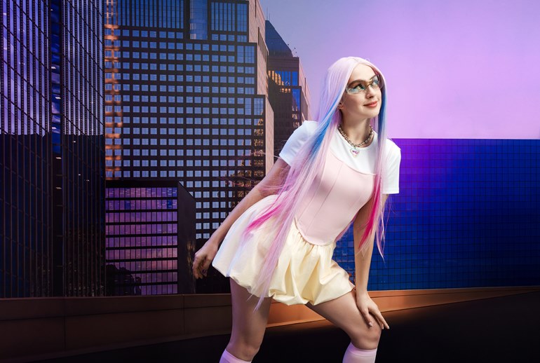 Ogli jinsiy toshak yasamoqda. Gloryhole porno onlayn