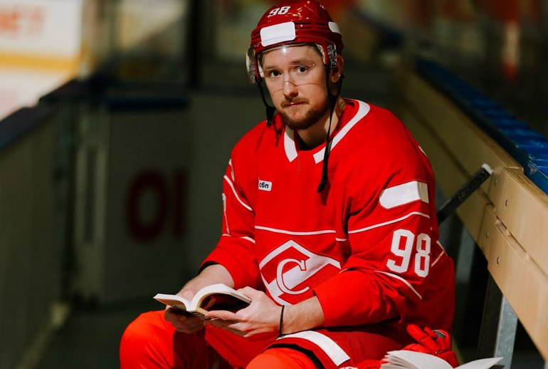 Картинка «Спартак» и «Читай-город» объединились для популяризации чтения среди мужчин