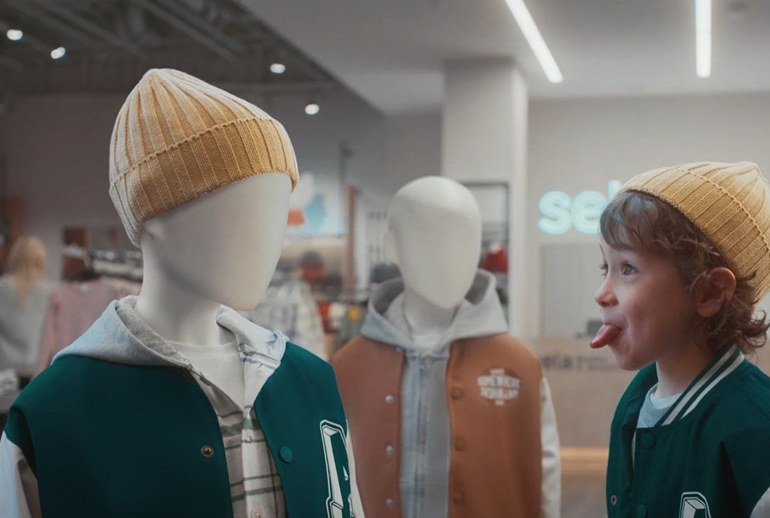 Картинка Брендлокатор: «Мэлон Фэшн Груп» проводит тендер на онлайн-продвижение бренда Sela