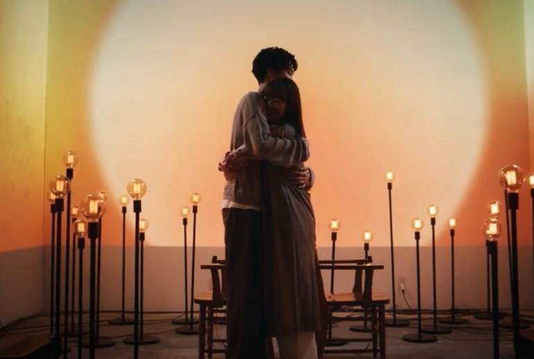 Картинка Бренд презервативов проверил сердцебиение влюбленных в рождественской кампании