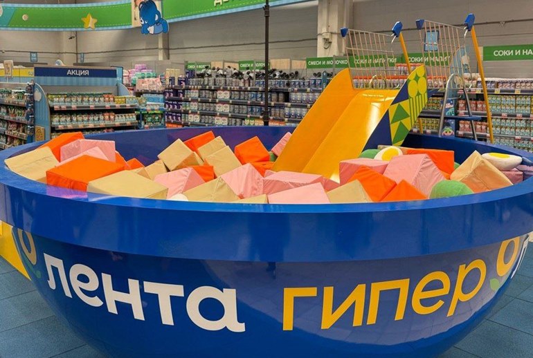 Картинка «Лента» предложила покупателям искупаться в оливье