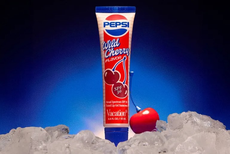 Картинка Pepsi выпустила солнцезащитный бальзам для губ в стиле ретро