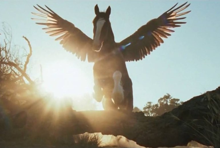 Картинка Бренд пива Budweiser выиграл Супербоул в 10-й раз (18+)