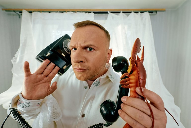 Картинка Дмитрий Журавлев вспомнил родное село ради одежды на Lamoda