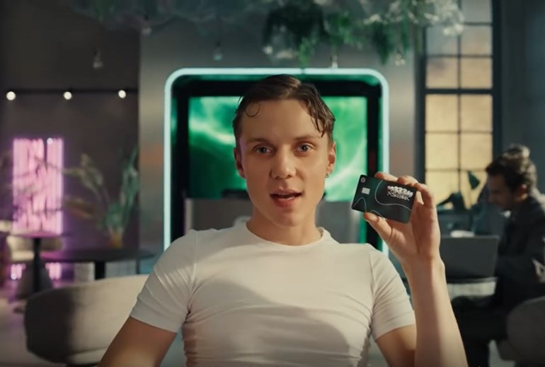 Картинка Ваня Дмитриенко показал «изззи» бизнес с картой «Сбера»