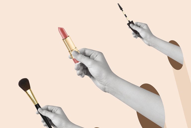 Картинка Большинство опрошенных россиянок покупают косметику на маркетплейсах