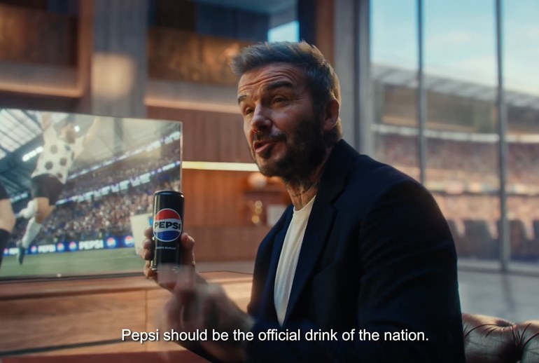 Картинка Бекхэм и Гордон Рамзи разобрали футбольные споры в рекламе Pepsi