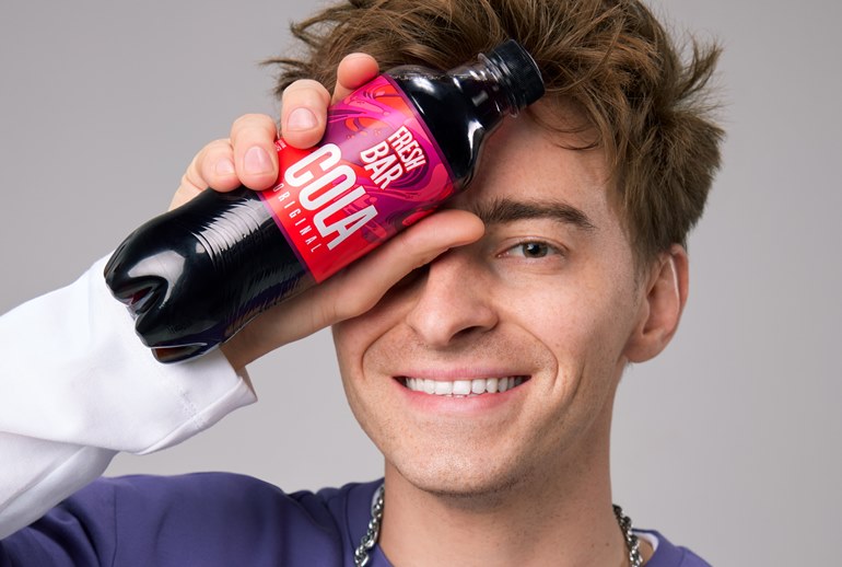 Картинка Блогер Егорик стал амбассадором бренда Cola by Fresh Bar
