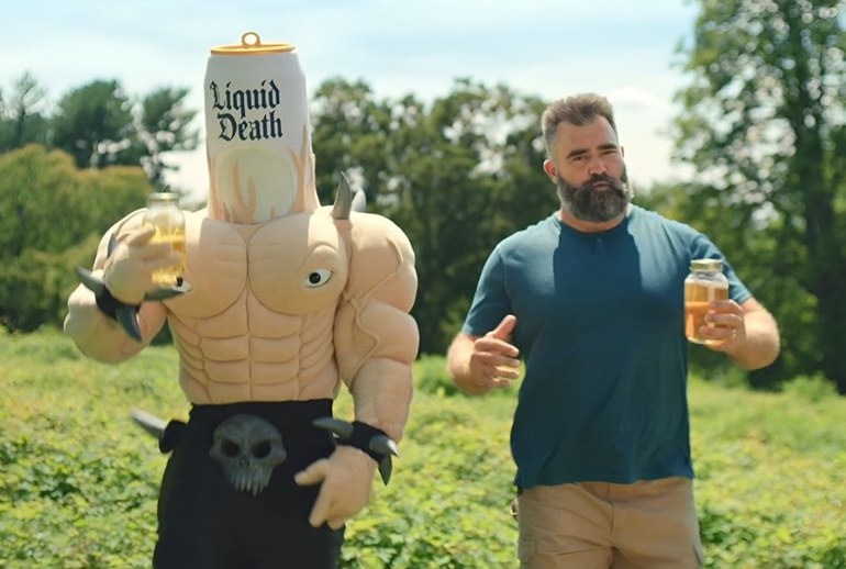 Картинка Liquid Death и Garage Beer предложили помыть компьютеры мочой