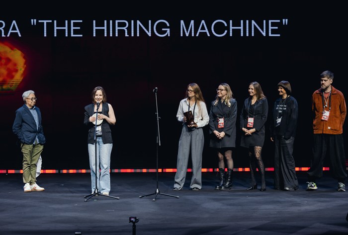 Картинка MANGO OFFICE получил пять наград Red Apple