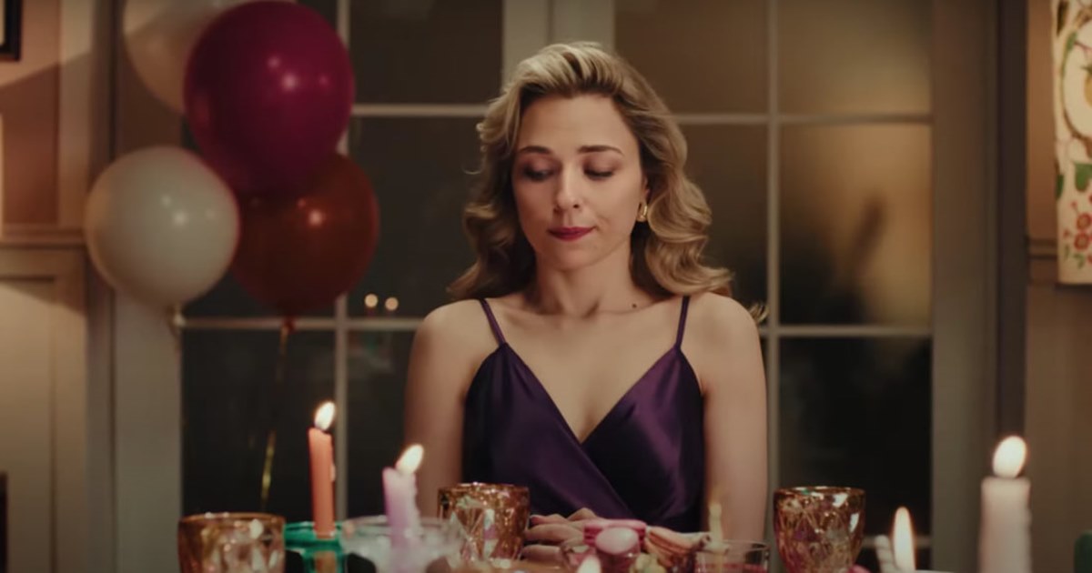 Пойыздағы порно жезөкше Орыс жігіт трахает жетілген көрші