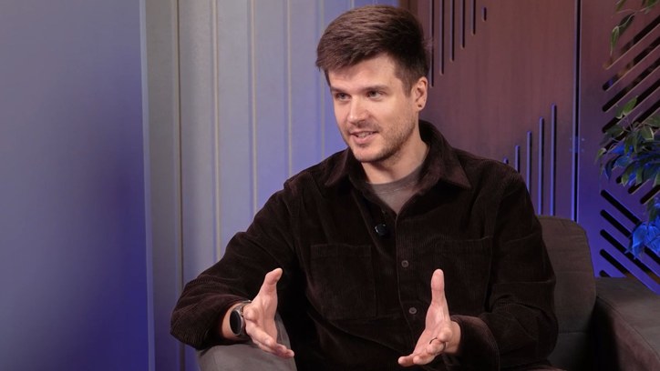 Картинка к видео «Людям нужна разрядка, нужны эмоции»