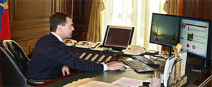 Картинка Медведев ждет писем