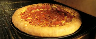 Картинка Названа лучшая реклама пиццы 2011 года