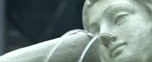 Картинка Сопливая статуя в Бразилии рекламирует средства от насморка