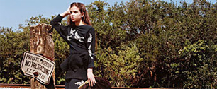 Картинка Рекламу одного из брендов Prada с 14-летней актрисой запретили