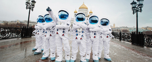 Картинка Нашествие космонавтов Axe Apollo на улицах Москвы и Санкт-Петербурга